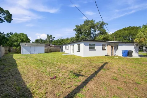 7017 20th Street N St Petersburg FL 33702