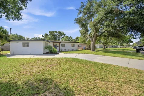 7017 20th Street N St Petersburg FL 33702