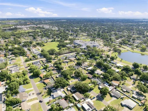 7017 20th Street N St Petersburg FL 33702