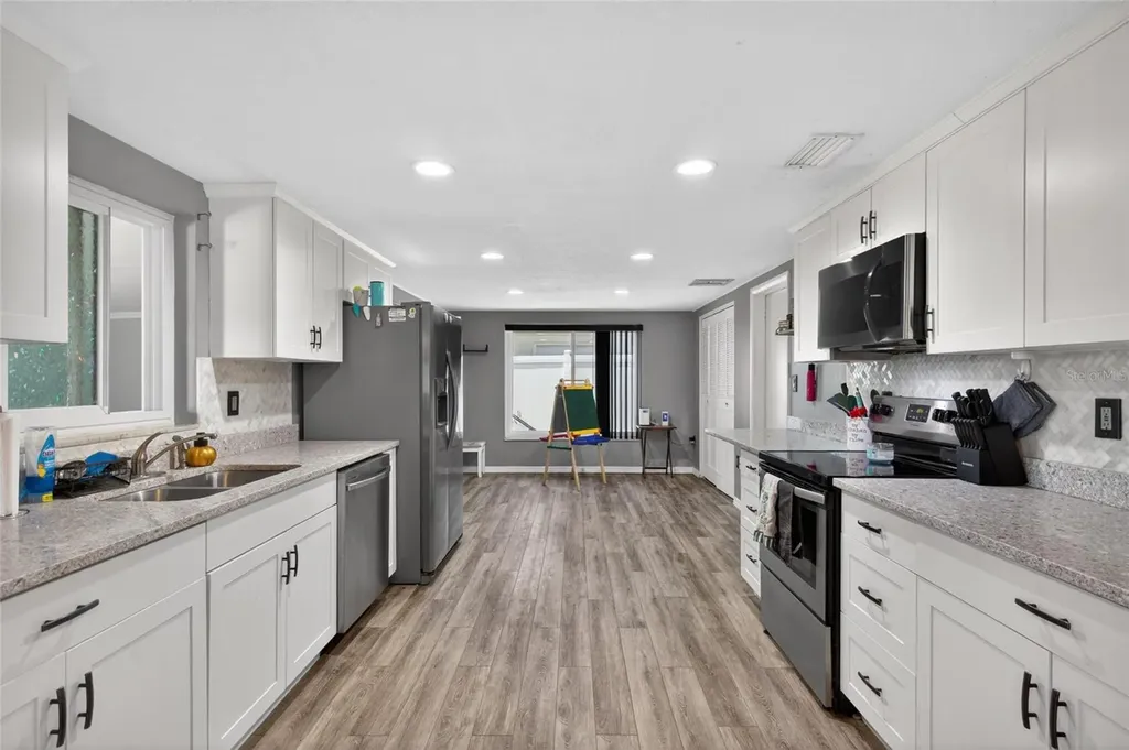 10237 Oak Hill Drive Port Richey FL 34668