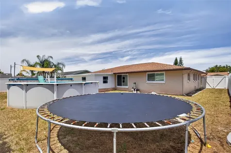 10237 Oak Hill Drive Port Richey FL 34668