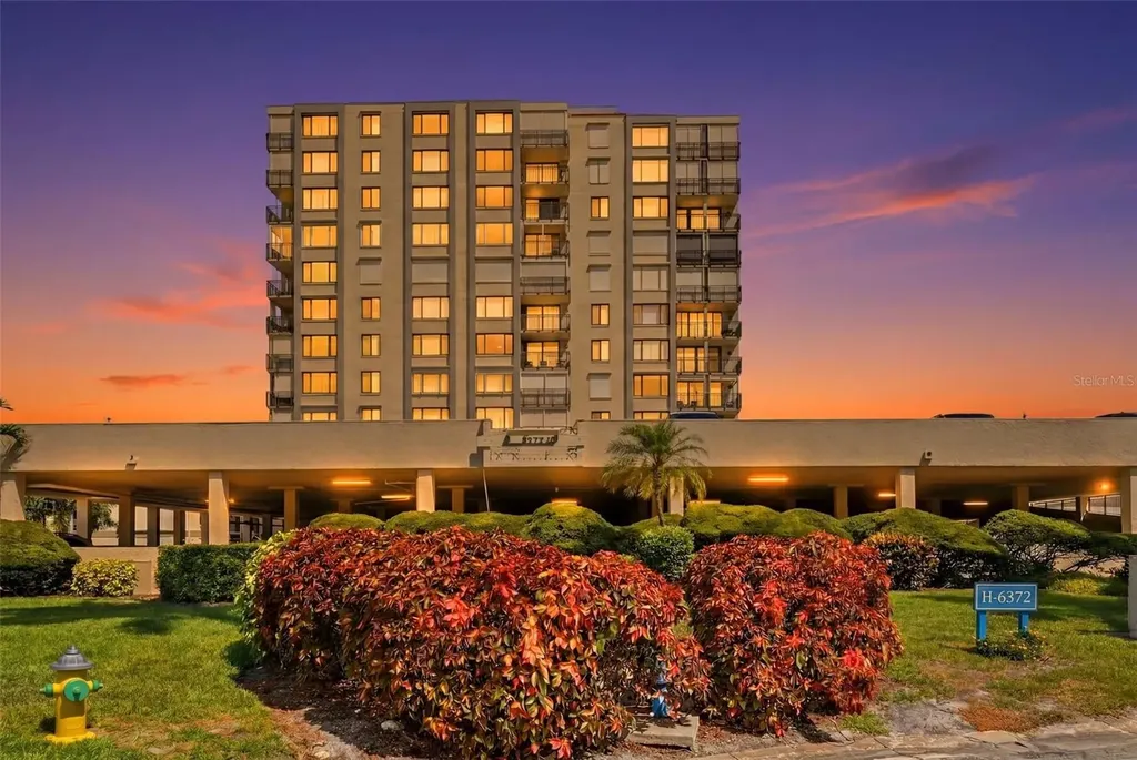6372 Palma Del Mar Boulevard S St Petersburg FL 33715