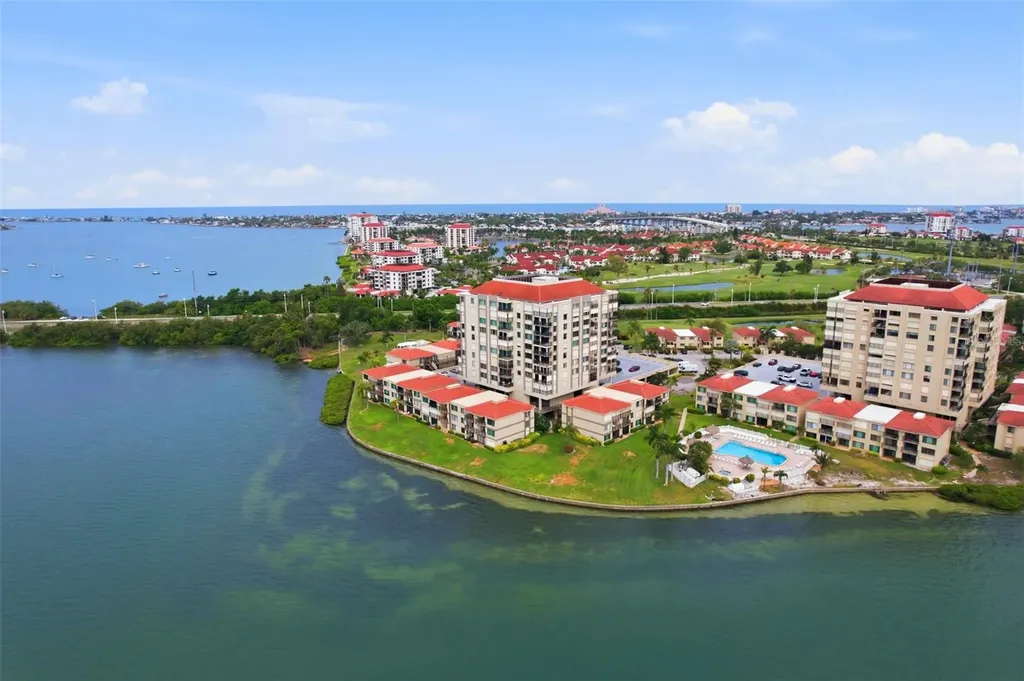 6372 Palma Del Mar Boulevard S St Petersburg FL 33715