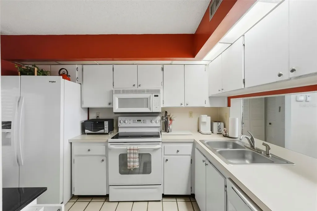 6372 Palma Del Mar Boulevard S St Petersburg FL 33715