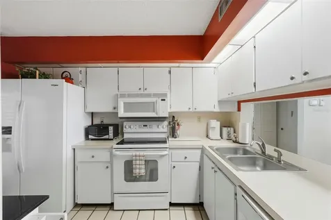 6372 Palma Del Mar Boulevard S St Petersburg FL 33715