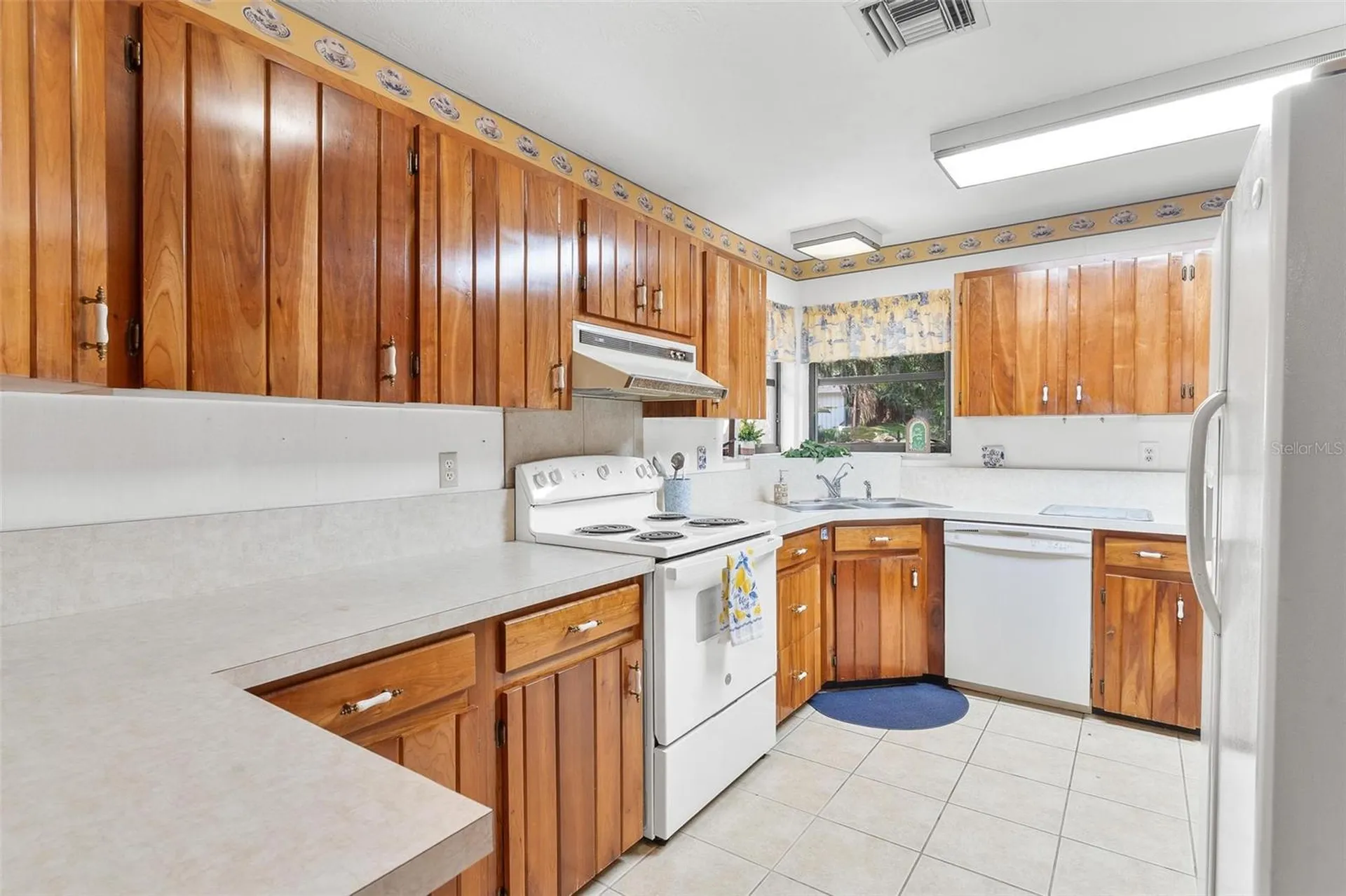 1214 W Crooked Lake Place Eustis FL 32726