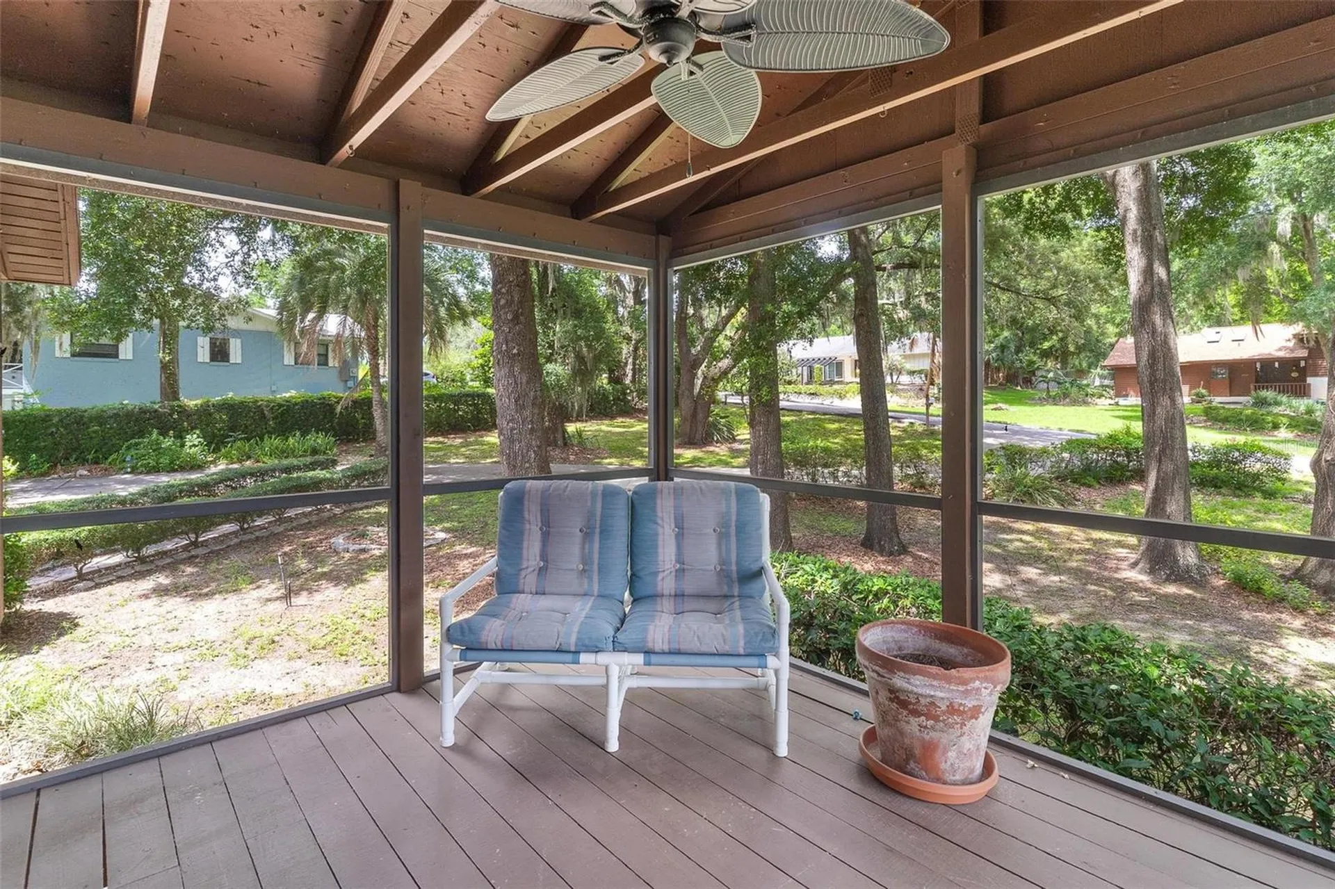 1214 W Crooked Lake Place Eustis FL 32726