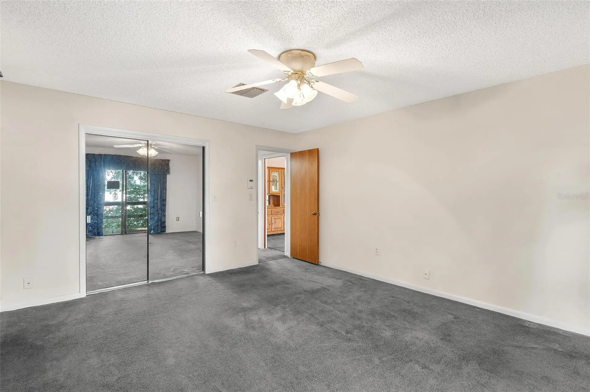 1214 W Crooked Lake Place Eustis FL 32726