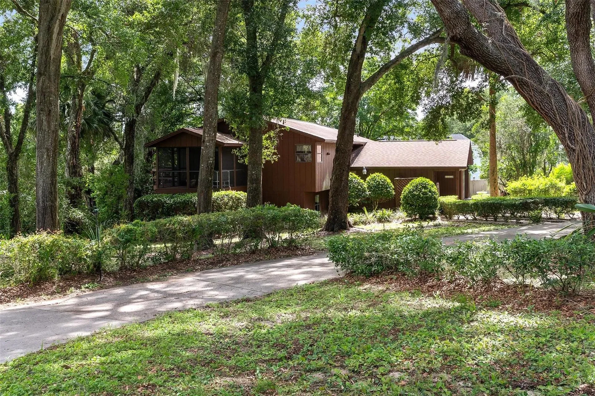 1214 W Crooked Lake Place Eustis FL 32726