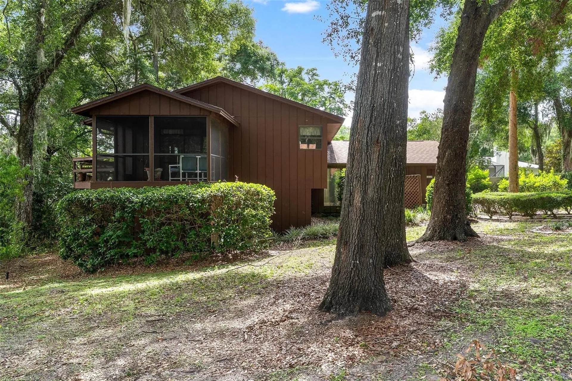 1214 W Crooked Lake Place Eustis FL 32726