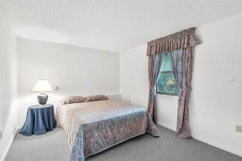 1214 W Crooked Lake Place Eustis FL 32726