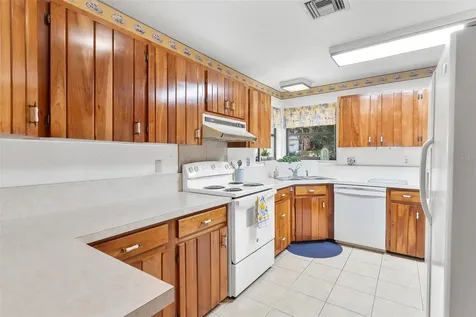 1214 W Crooked Lake Place Eustis FL 32726