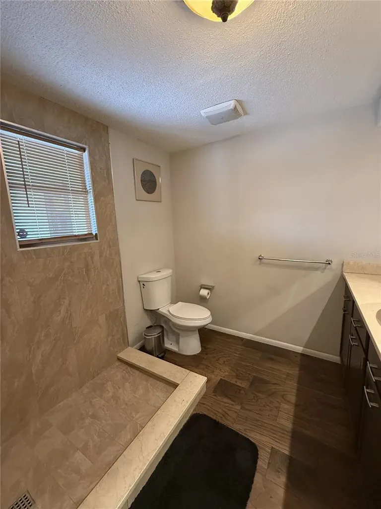 907 Fruitland Avenue Bradenton FL 34207