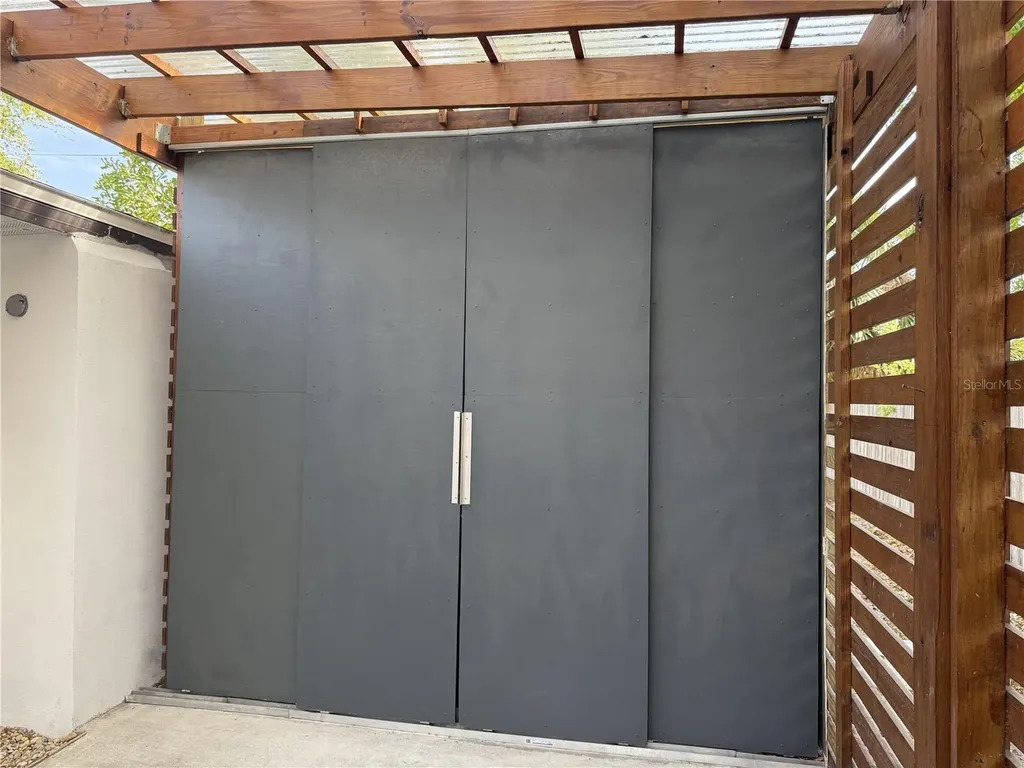 907 Fruitland Avenue Bradenton FL 34207