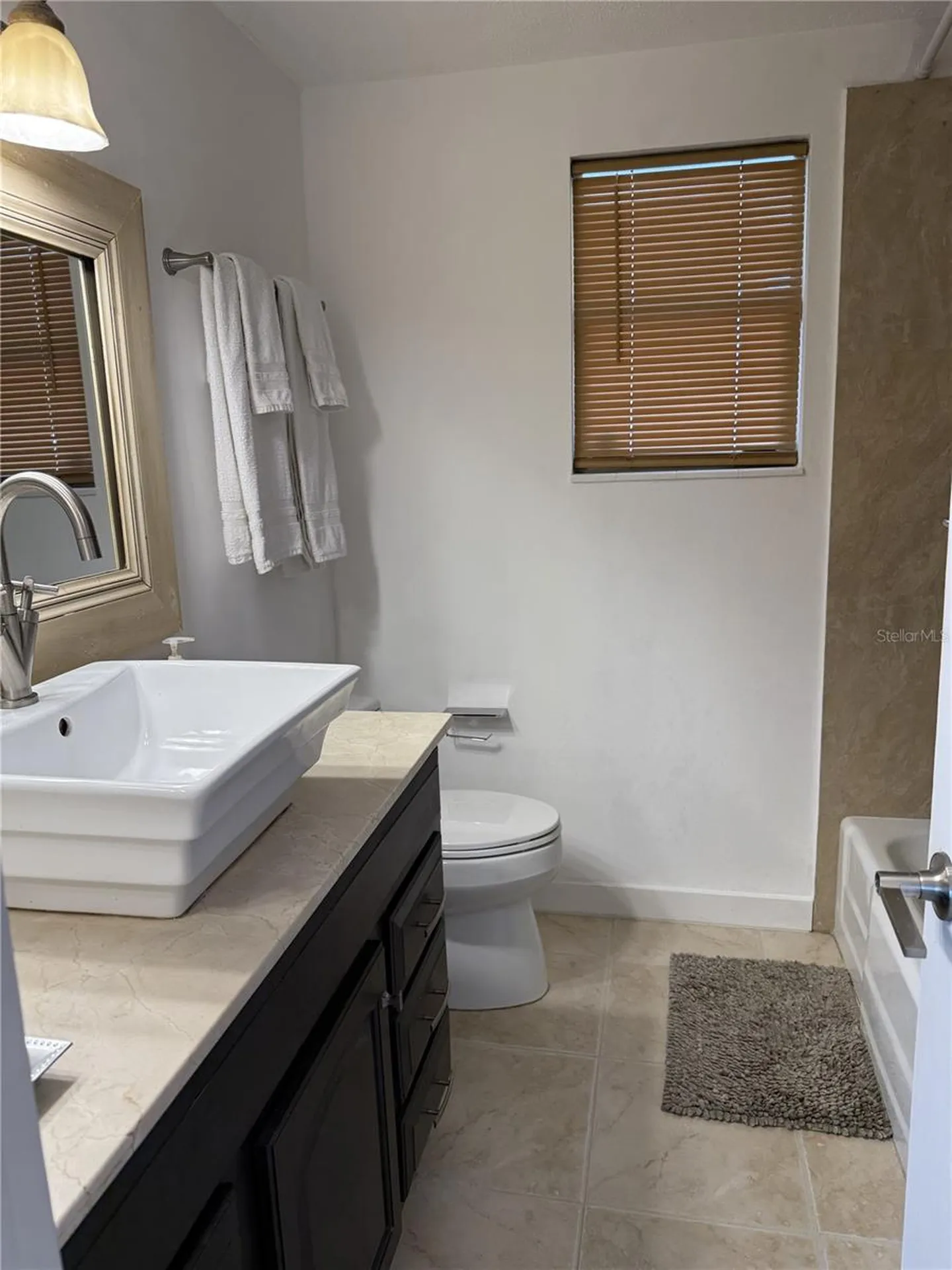 907 Fruitland Avenue Bradenton FL 34207