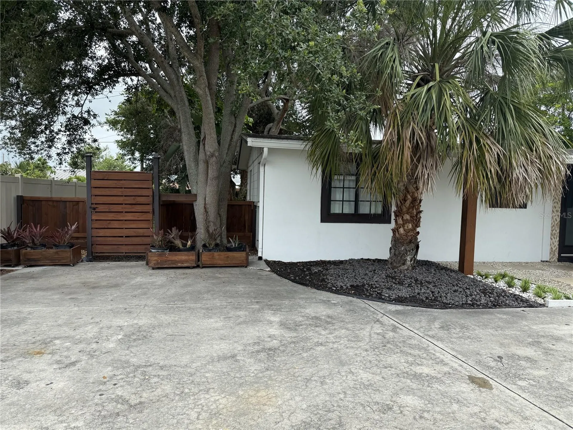 907 Fruitland Avenue Bradenton FL 34207
