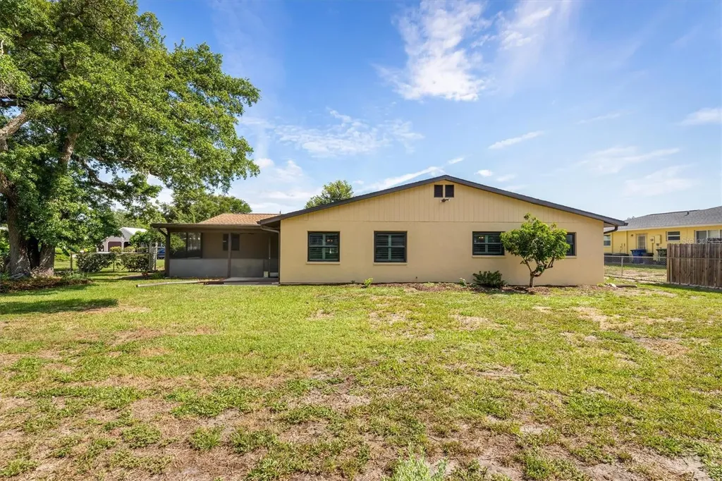 1505 Pine Street E Nokomis FL 34275