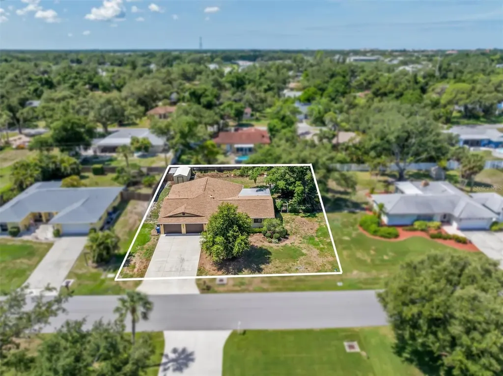 1505 Pine Street E Nokomis FL 34275