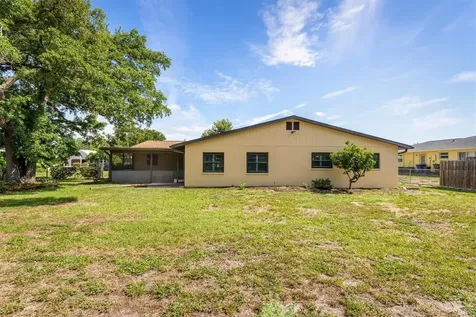 1505 Pine Street E Nokomis FL 34275