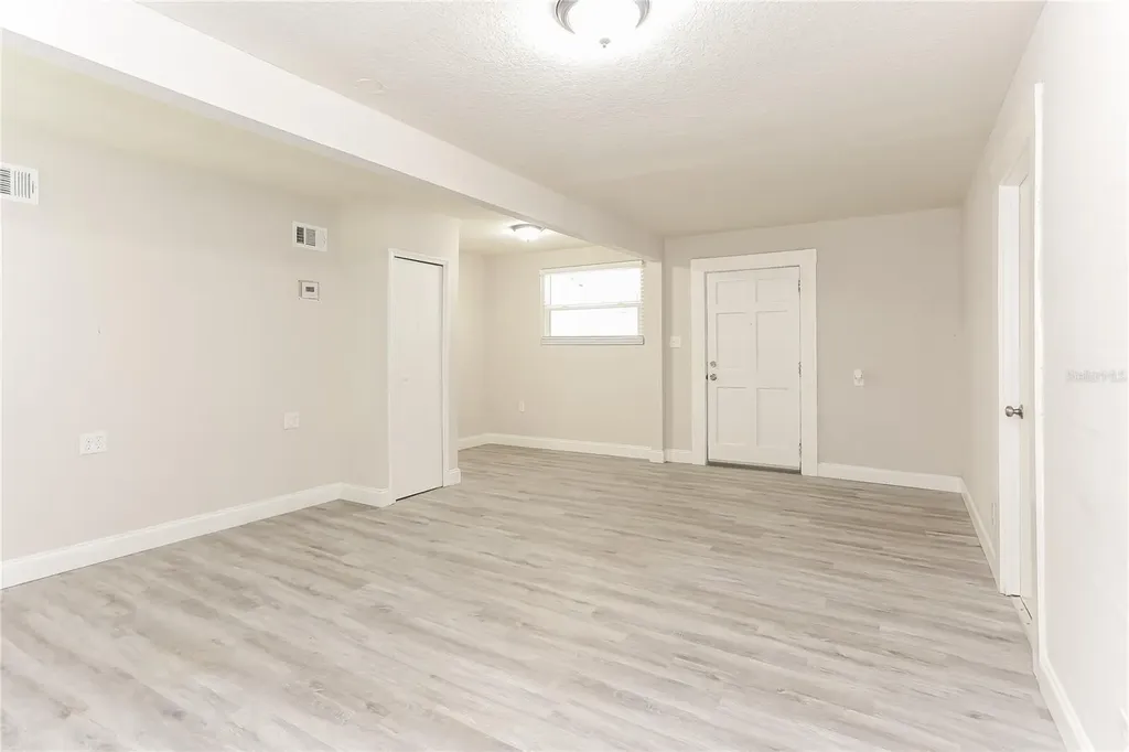 4571 Park Street Jacksonville FL 32205
