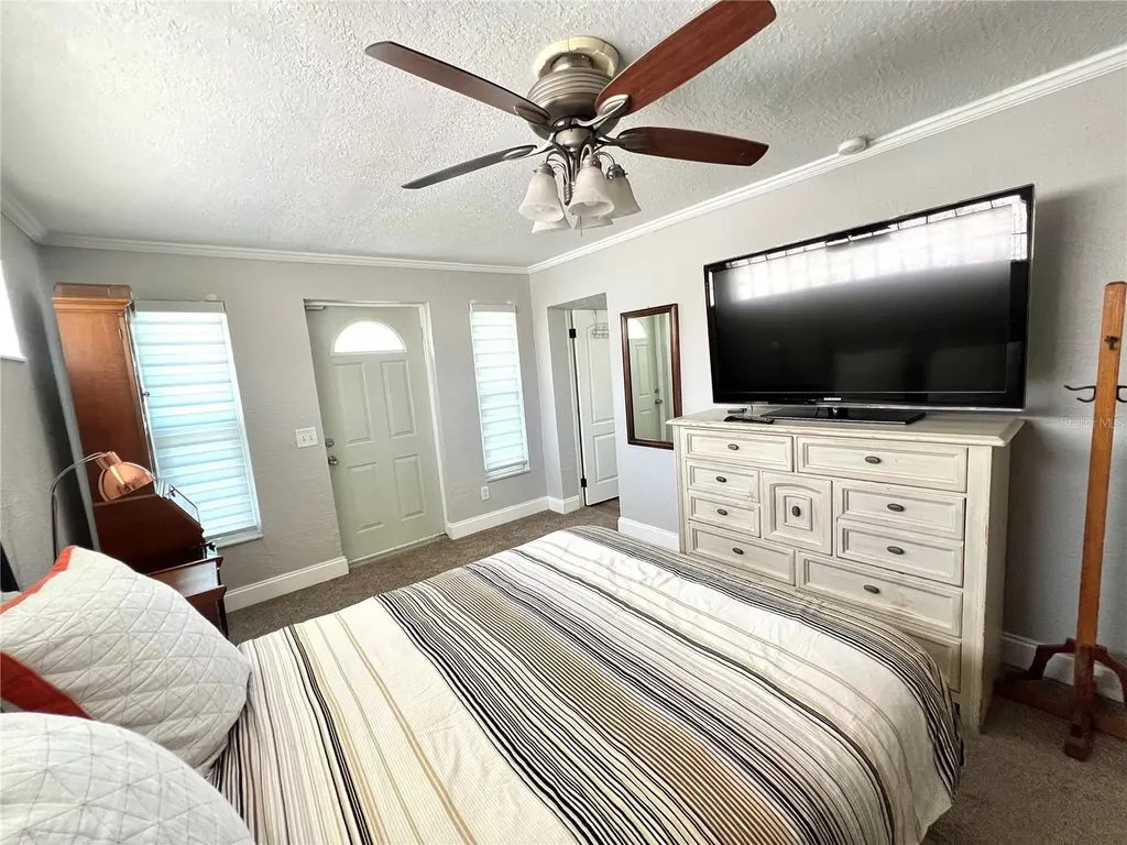 3806 6th Avenue N St Petersburg FL 33713