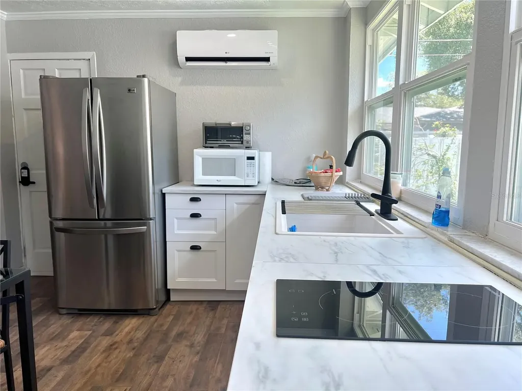 3806 6th Avenue N St Petersburg FL 33713