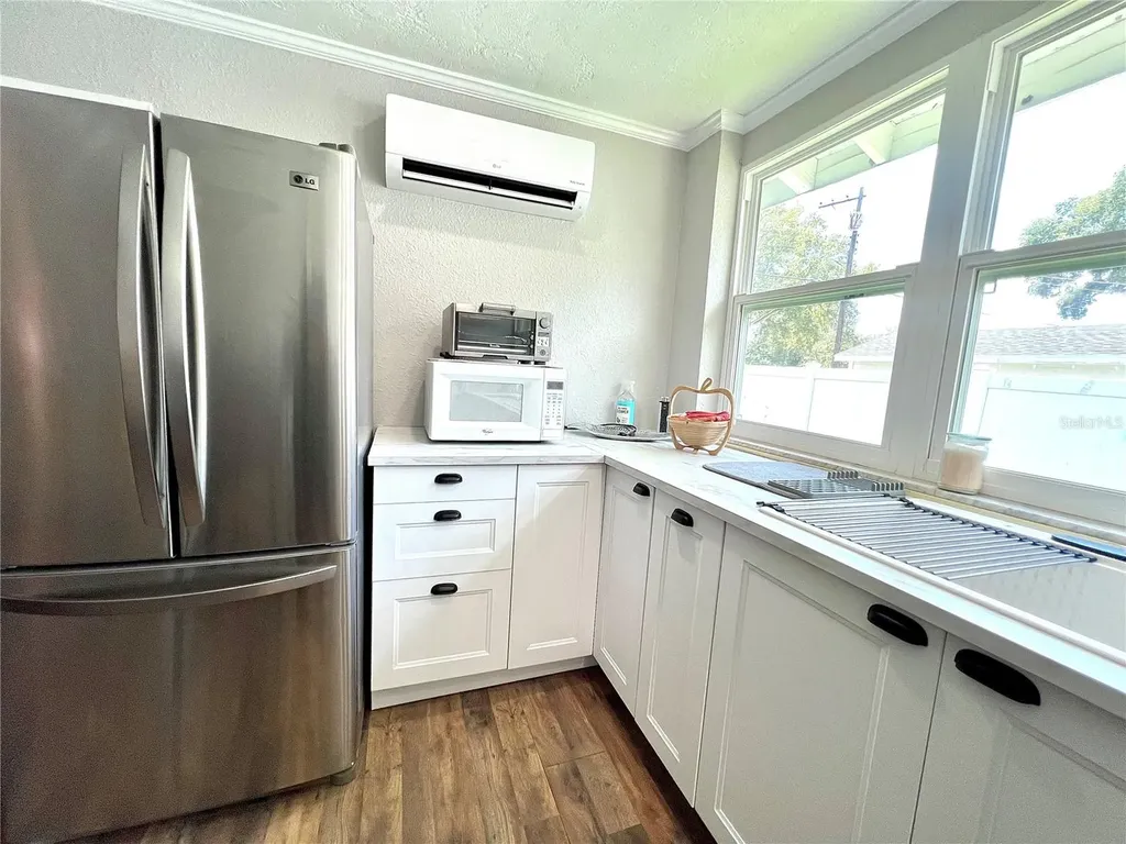 3806 6th Avenue N St Petersburg FL 33713