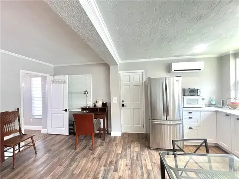 3806 6th Avenue N St Petersburg FL 33713