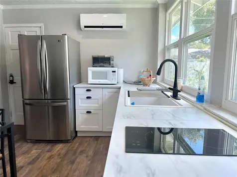 3806 6th Avenue N St Petersburg FL 33713