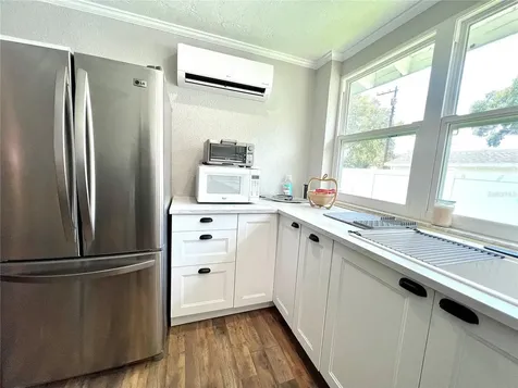 3806 6th Avenue N St Petersburg FL 33713
