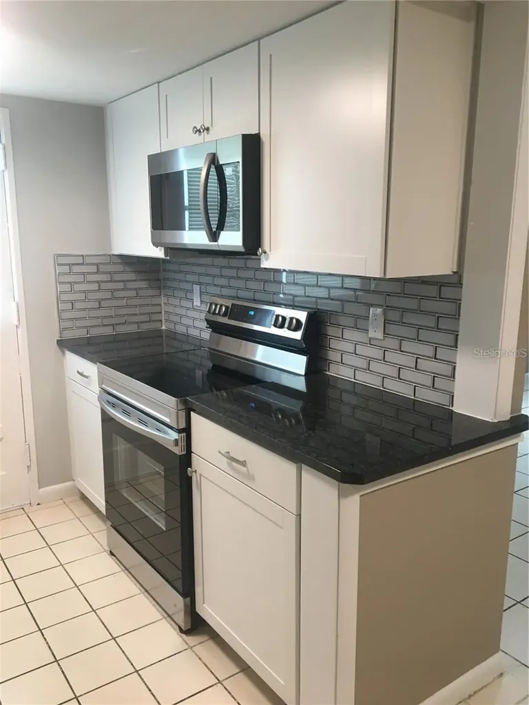 2 N Fernwood Avenue Clearwater FL 33765