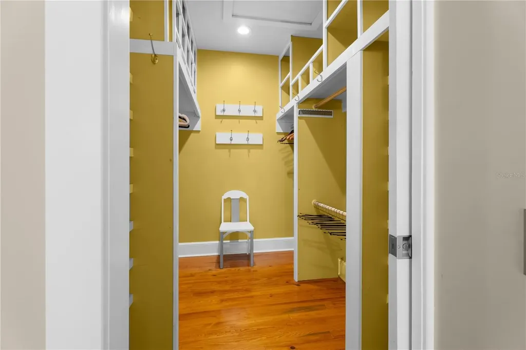 613 E Pine Street Orlando FL 32801