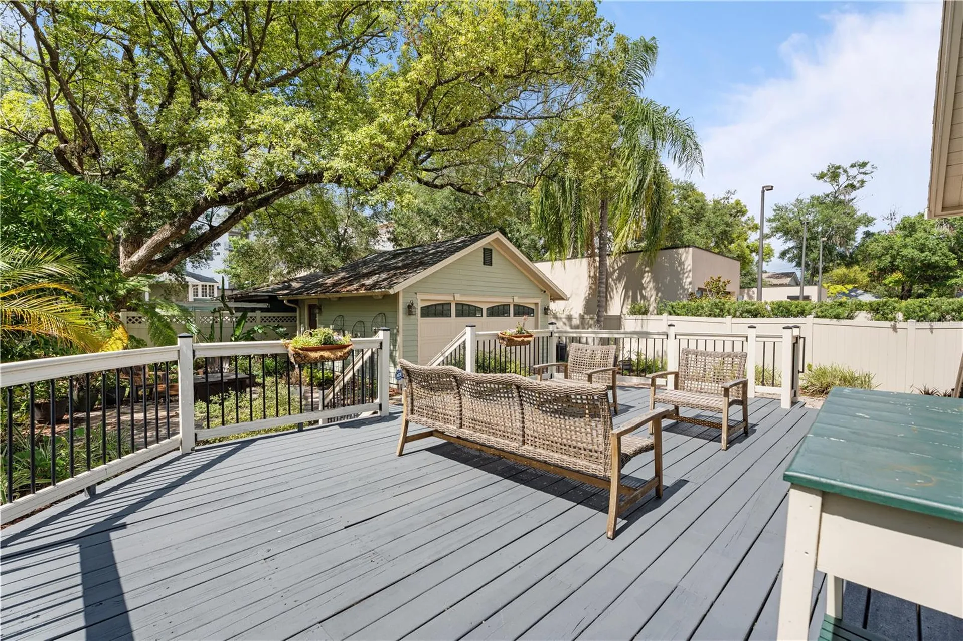 613 E Pine Street Orlando FL 32801