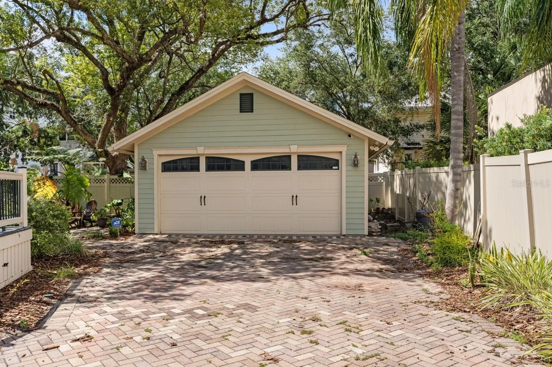 613 E Pine Street Orlando FL 32801