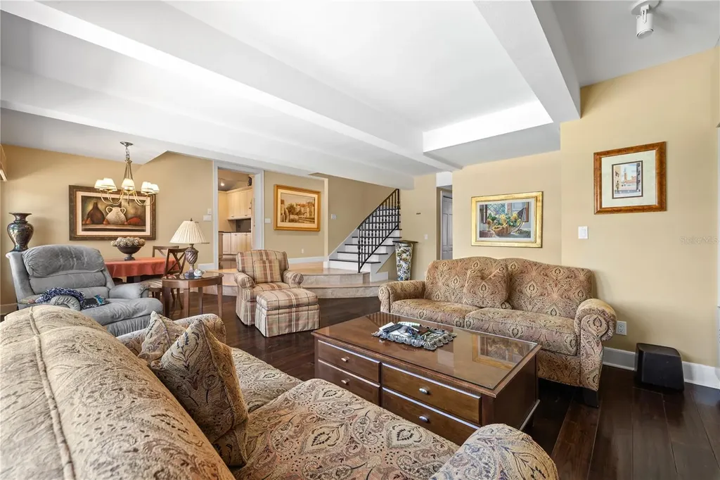 6305 Burning Tree Drive Seminole FL 33777