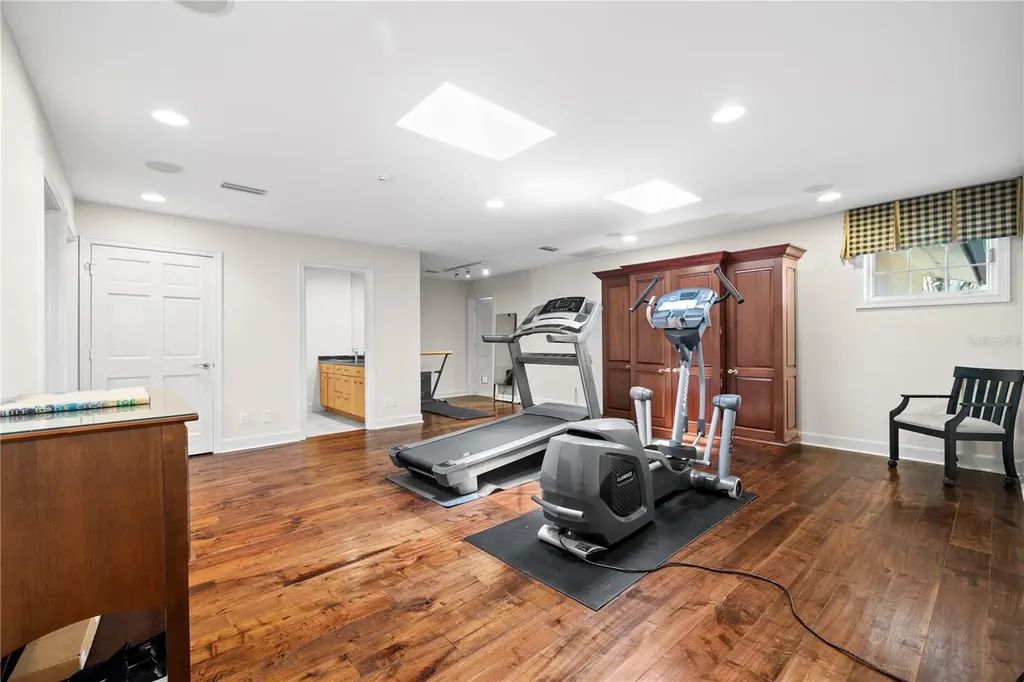 6305 Burning Tree Drive Seminole FL 33777