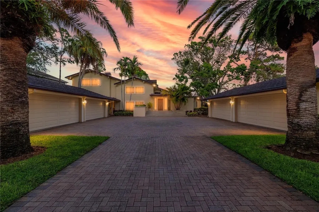 6305 Burning Tree Drive Seminole FL 33777
