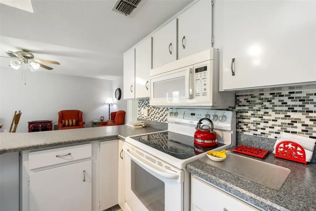 8 Courtney Place Palm Coast FL 32137
