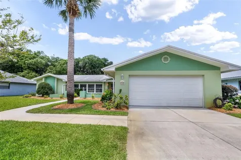 8 Courtney Place Palm Coast FL 32137