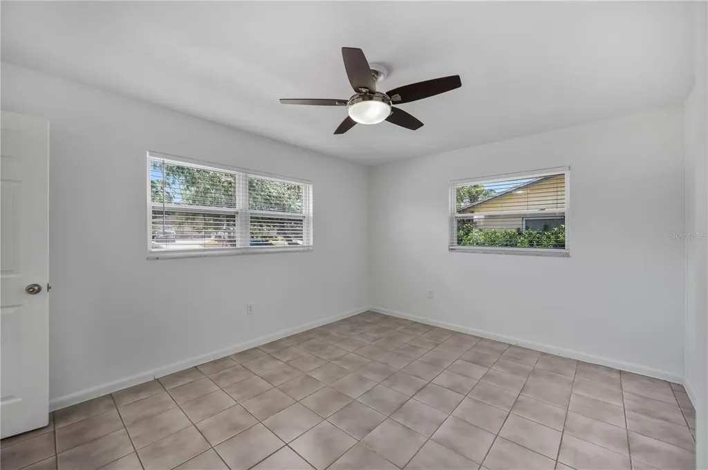 528 S Larry Circle Brandon FL 33511