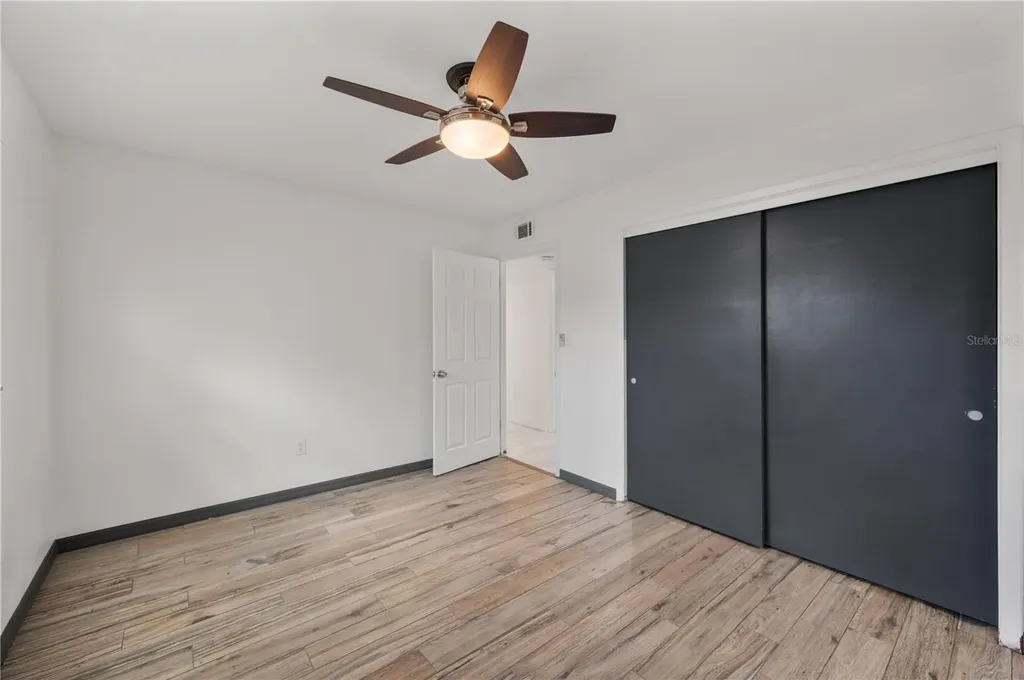 528 S Larry Circle Brandon FL 33511