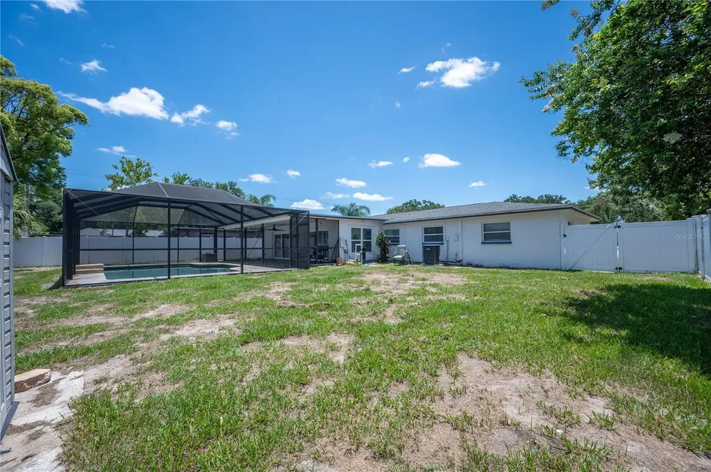 528 S Larry Circle Brandon FL 33511