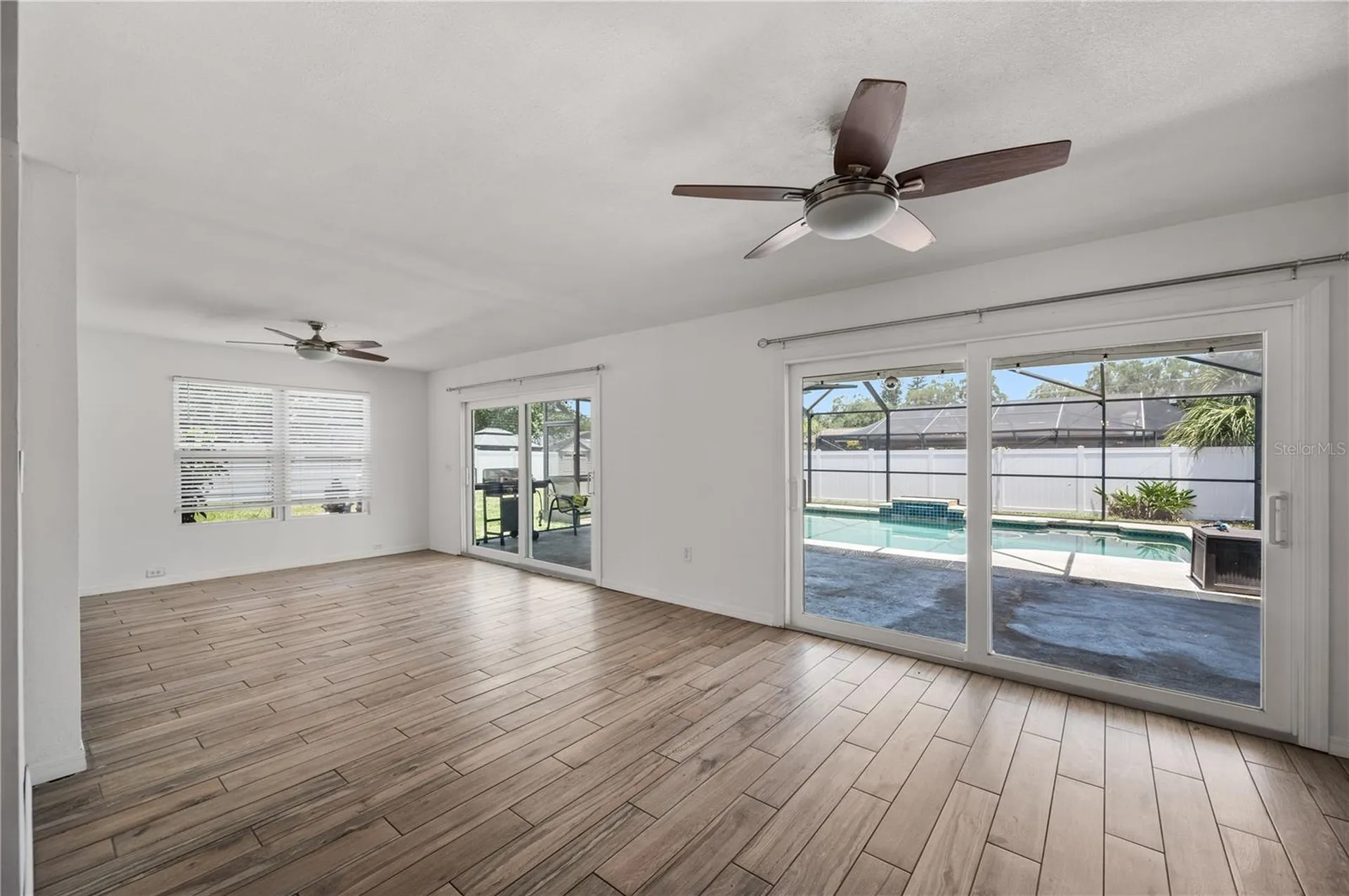 528 S Larry Circle Brandon FL 33511