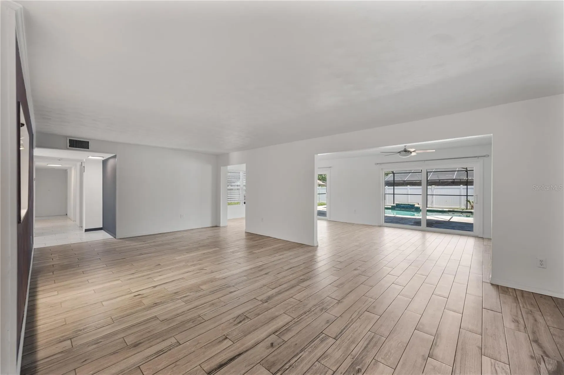 528 S Larry Circle Brandon FL 33511