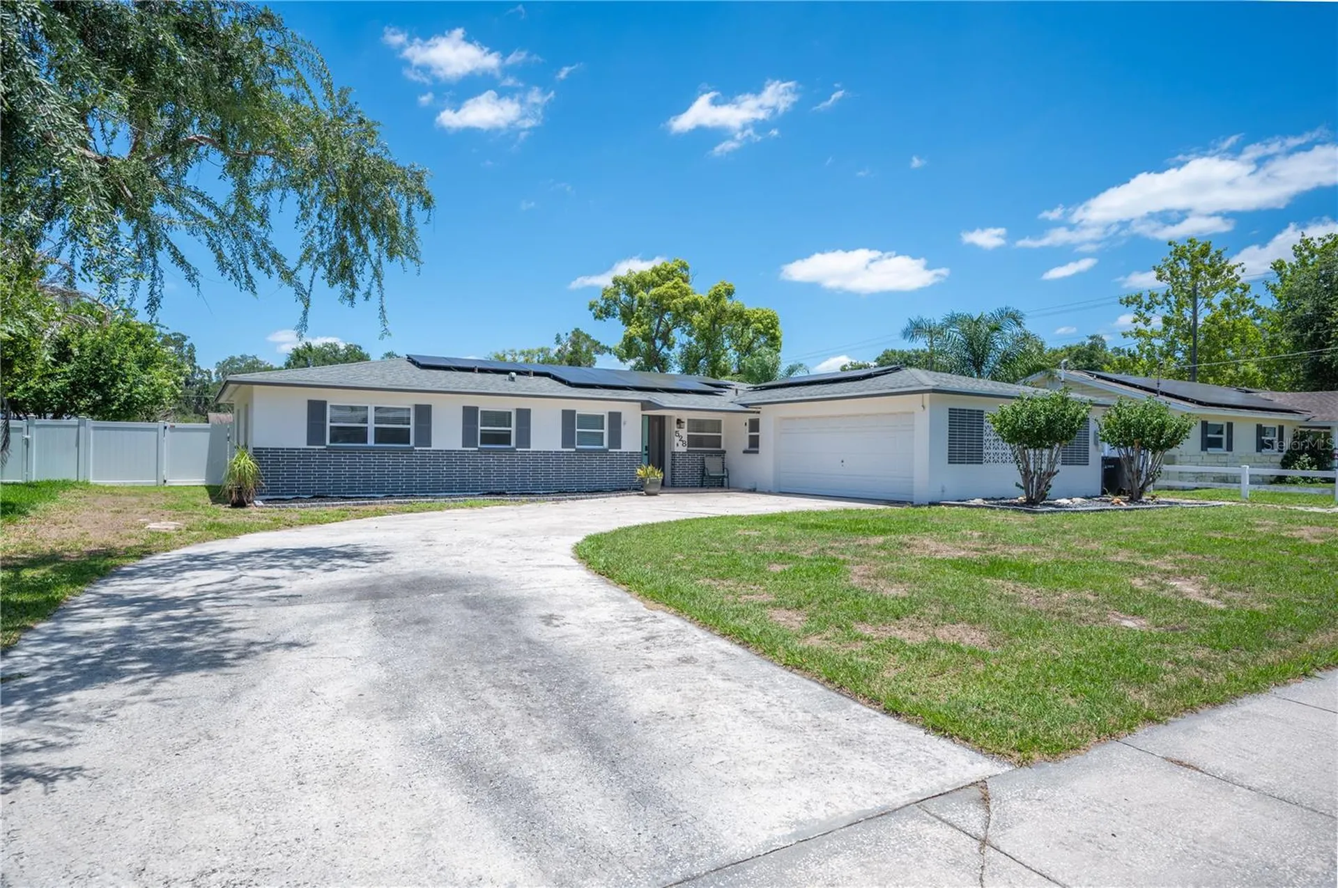 528 S Larry Circle Brandon FL 33511