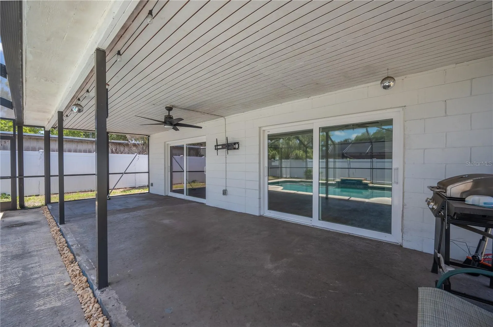 528 S Larry Circle Brandon FL 33511