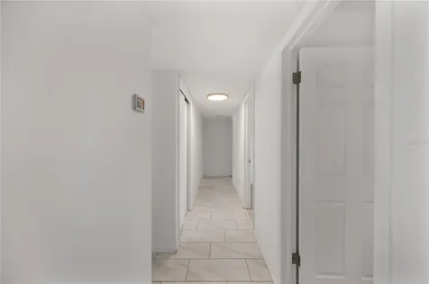 528 S Larry Circle Brandon FL 33511