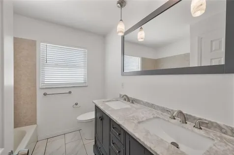 528 S Larry Circle Brandon FL 33511