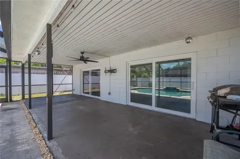 528 S Larry Circle Brandon FL 33511