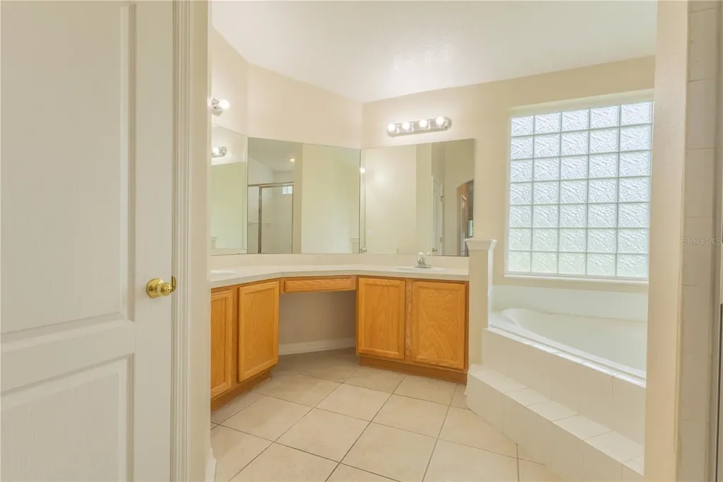 13 Zinnia Trail Palm Coast FL 32164